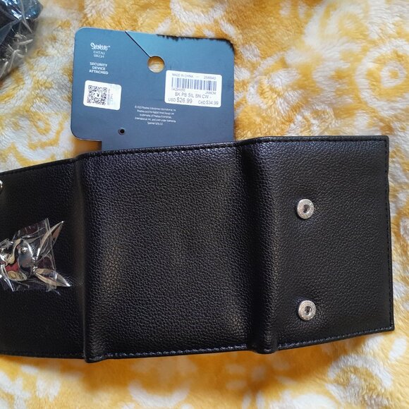 NWT Playboy Bunny Men's Wallet with Chain - Picture 5 of 6